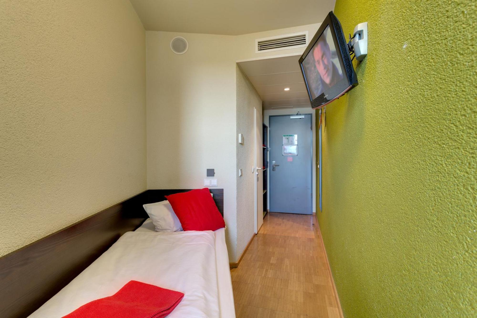 Meininger Hotel Berlin Hauptbahnhof — Fotos 2